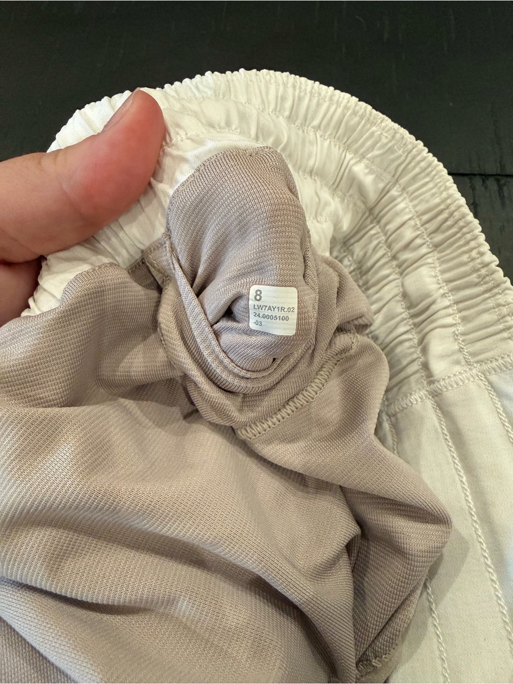 Lululemon Hotty Hot HR Shorts 2.5 - Picture 4 of 4